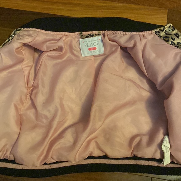 Cheetah print coat. - Picture 3 of 3